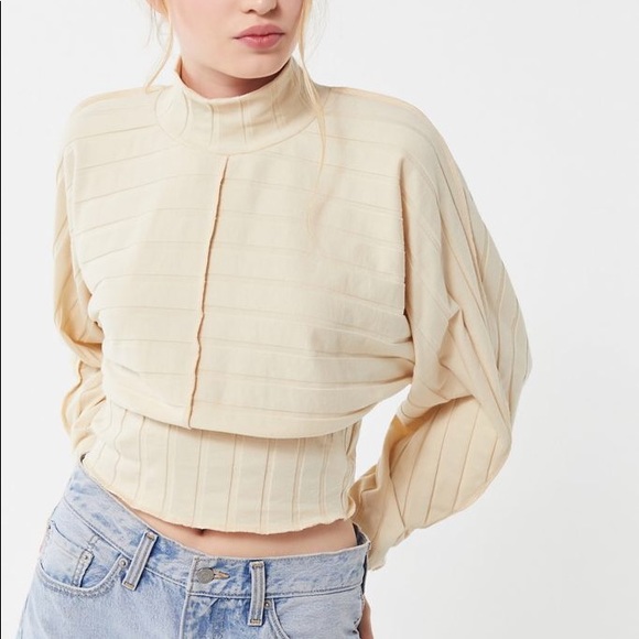 Urban Outfitters Tops - UO Jhene Turtleneck Cropped Top Sz M